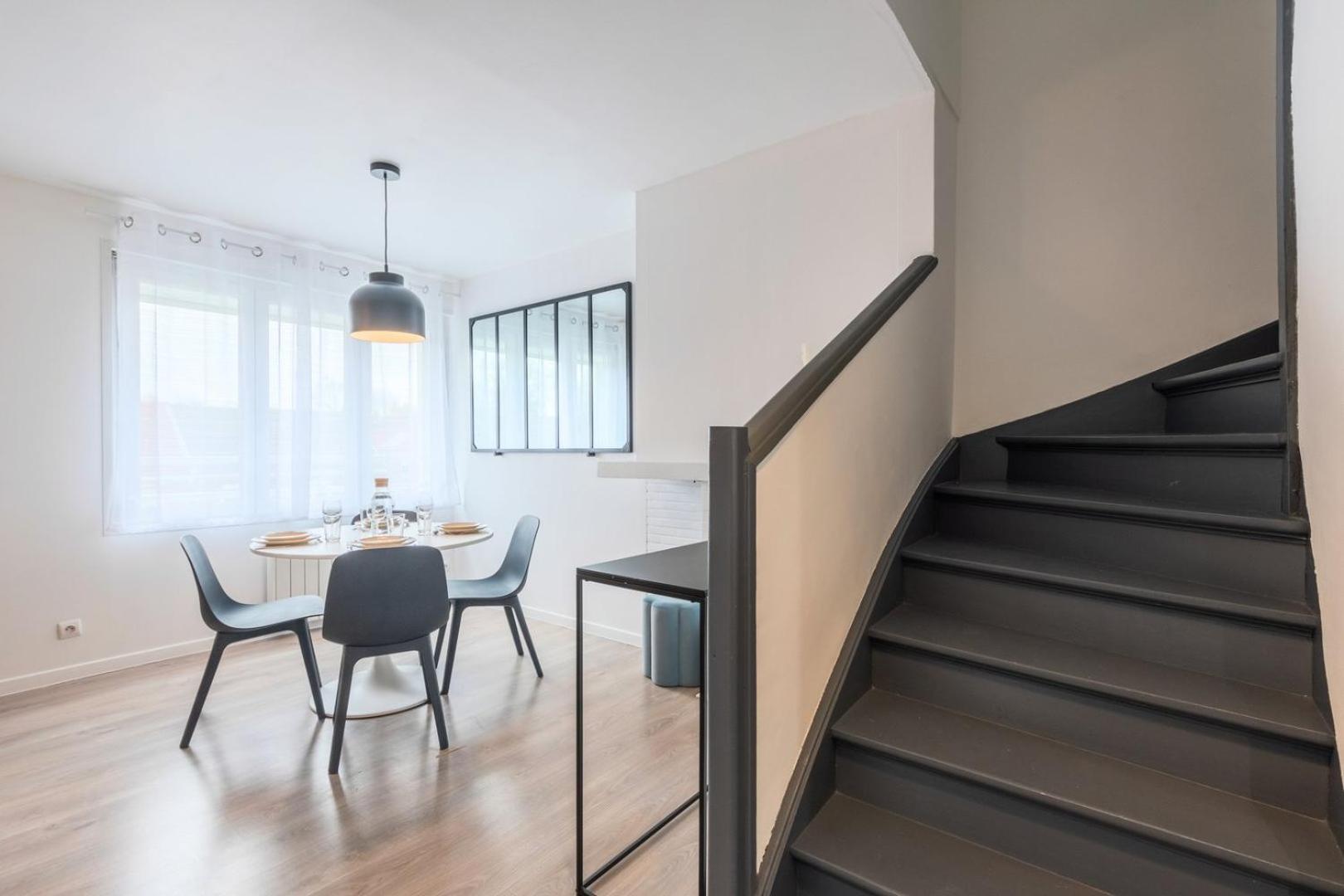 Renovated 2-Bedroom Duplex Near Metro. Lille Exterior foto